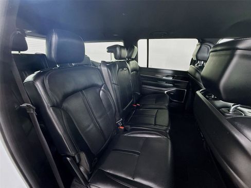 Used 2022 Jeep Wagoneer Series II image 22