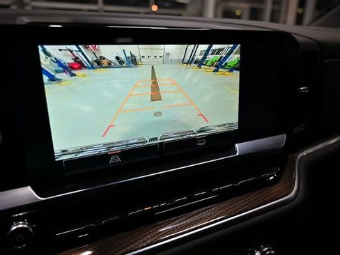 New 2026 GMC Sierra 1500 Elevation image 17