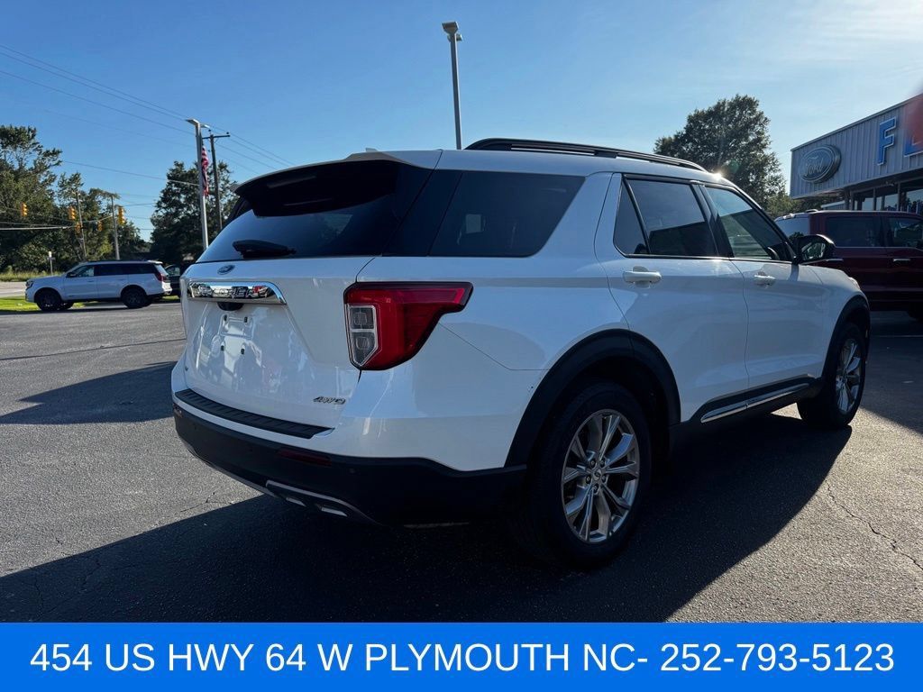 Used 2022 Ford Explorer XLT w/ Equipment Group 202A AWD/4WD image 5