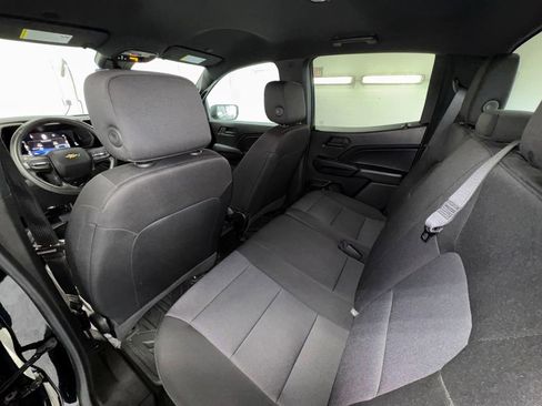 Used 2023 Chevrolet Colorado W/T RWD image 23