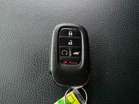 Used 2023 Honda Pilot EX-L image 32