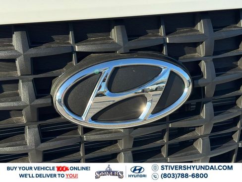 New 2026 Hyundai Venue SE image 8
