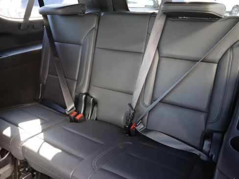 Certified 2024 Chevrolet Suburban LT w/ LT Signature Package image 35