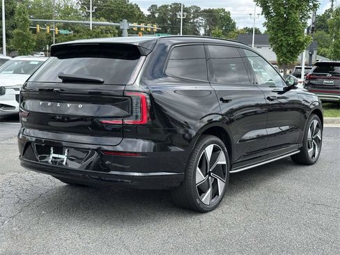 New 2025 Volvo EX90 Ultra image 18