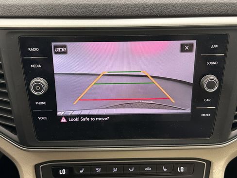 Used 2021 Volkswagen Atlas SE FWD image 23