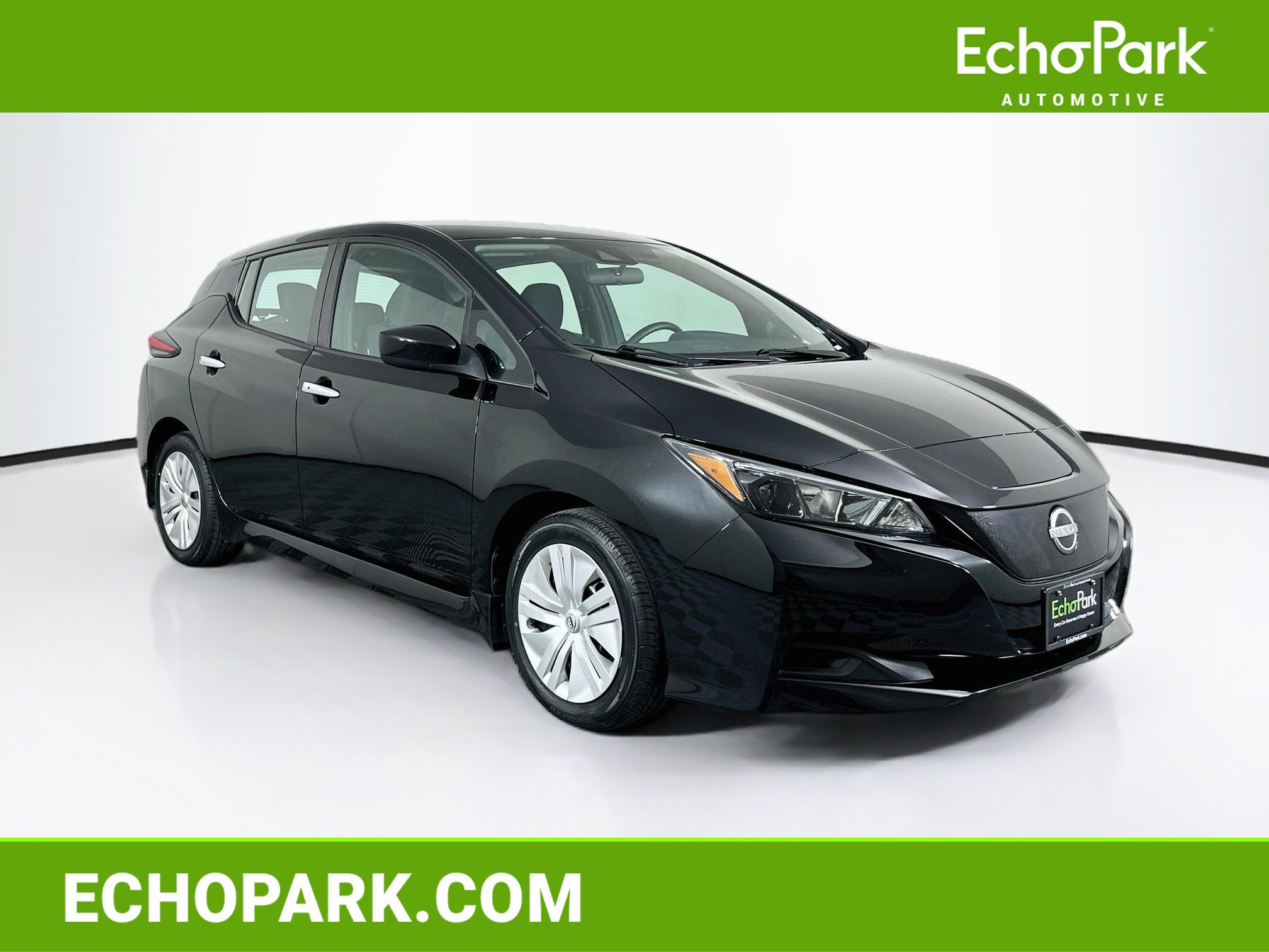 Used 2025 Nissan Leaf S FWD image 1