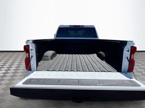 Used 2024 Chevrolet Silverado 2500 Custom w/ Custom Value Package AWD/4WD image 23