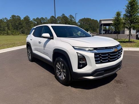 Used 2026 Chevrolet Equinox LT FWD image 13