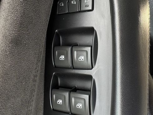 Used 2018 Cadillac Escalade Platinum AWD/4WD image 45