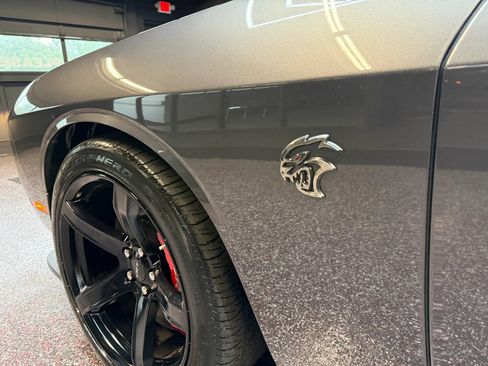 Used 2021 Dodge Challenger SRT Hellcat Redeye RWD image 5