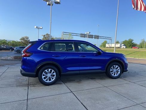 Used 2023 Honda CR-V LX image 12
