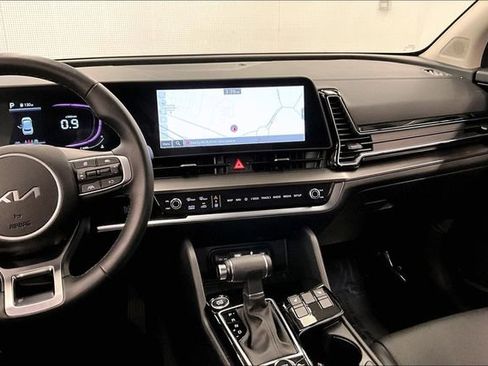 Used 2024 Kia Sportage EX FWD image 7