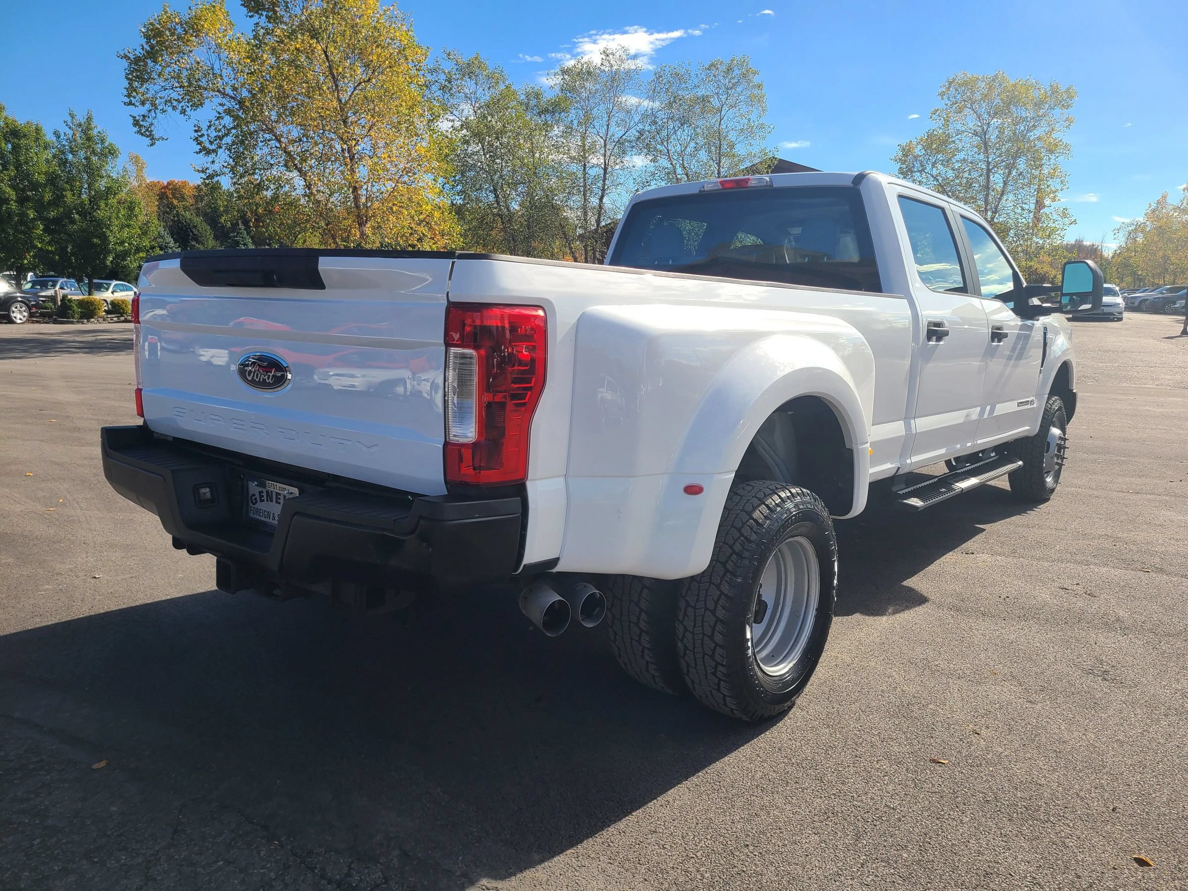 Used 2017 Ford F350 XL w/ Snow Plow/Camper Package AWD/4WD image 14