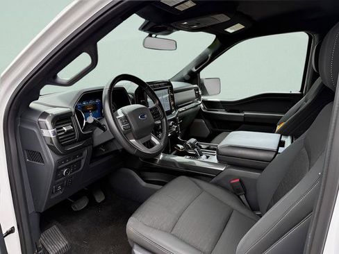 Used 2022 Ford F150 XLT w/ Equipment Group 302A High AWD/4WD image 4