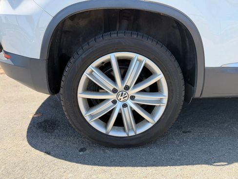 Used 2014 Volkswagen Tiguan SE FWD image 34