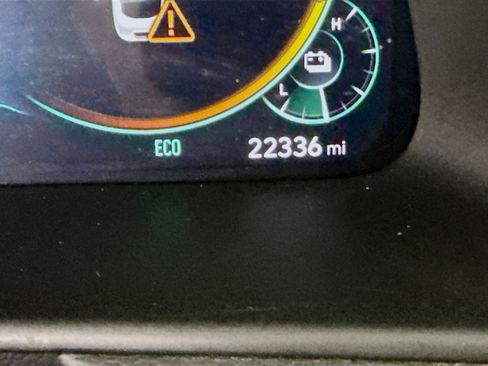 Used 2023 Hyundai Sonata Limited w/ Cargo Package FWD image 16