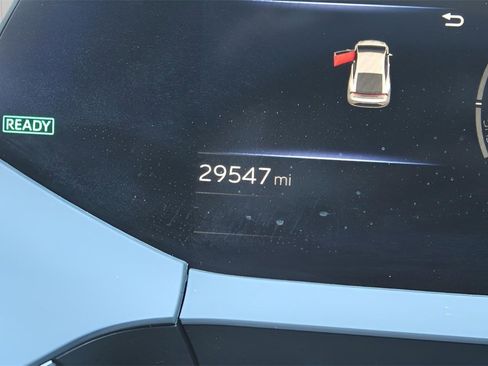 Certified 2023 Toyota Prius XLE image 10