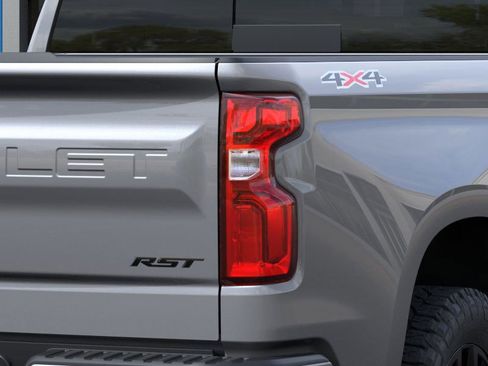 New 2026 Chevrolet Silverado 1500 RST w/ Redline Edition AWD/4WD image 35