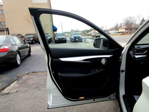 Used 2019 INFINITI QX50 Essential w/ Premium Heat Package image 31