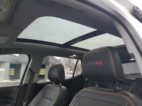 Used 2022 GMC Terrain AT4 w/ Infotainment Package II image 18