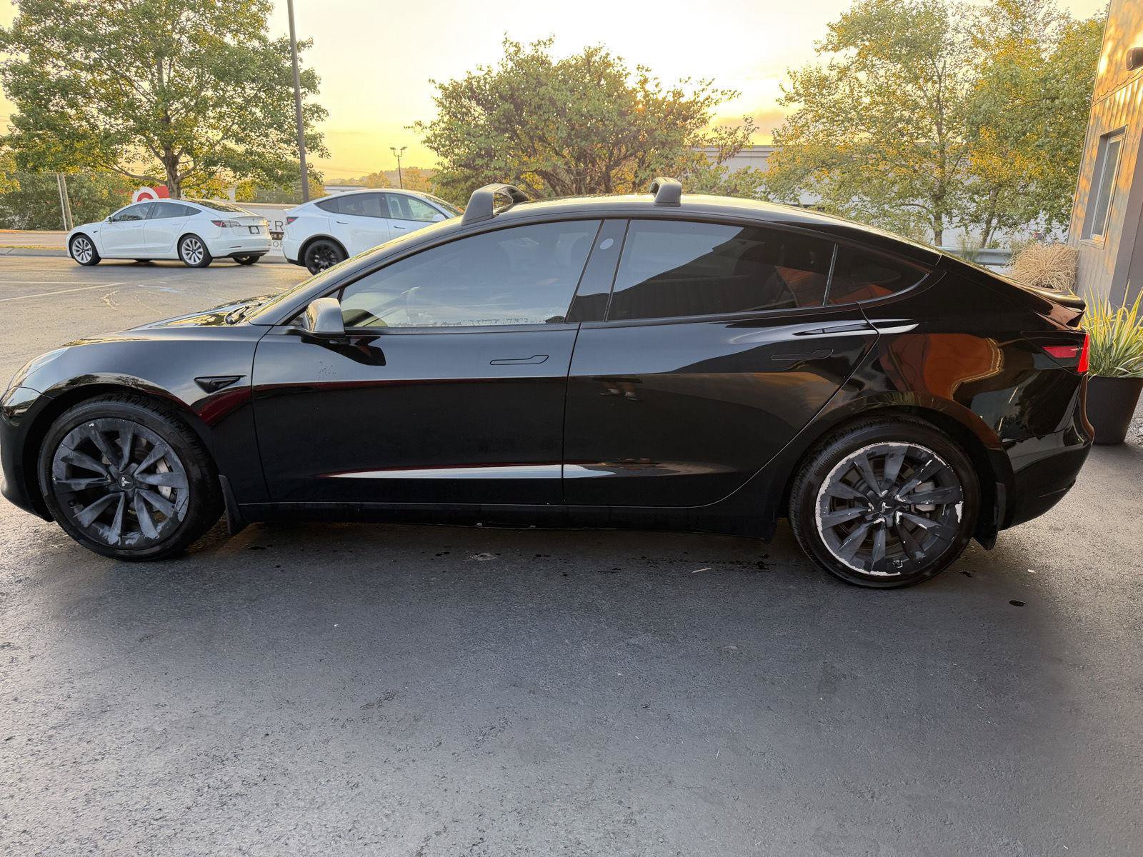 Used 2023 Tesla Model 3 Standard Range RWD image 5