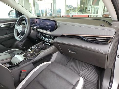 Used 2024 Buick Envision Sport Touring image 24