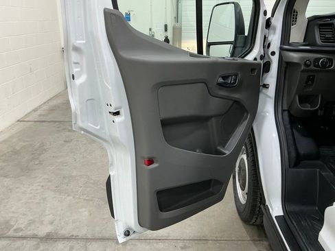 New 2026 Ford Transit 250 Low Roof RWD image 16