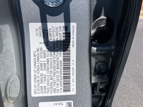 Certified 2025 Honda Civic Sport image 36