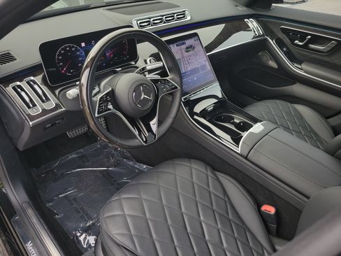 Certified 2025 Mercedes-Benz S 580 4MATIC Sedan image 24