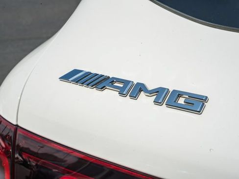 Used 2022 Mercedes-Benz GLC 43 AMG 4MATIC image 11