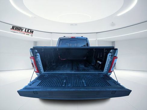 Used 2022 Ford F150 Lariat w/ Trailer Tow Package image 10