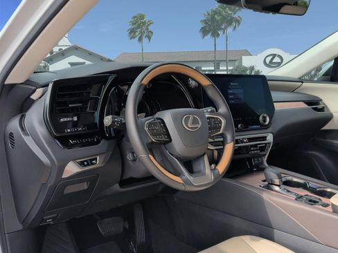 Certified 2024 Lexus RX 350 Premium w/ Accessory Package (Z1) FWD image 12