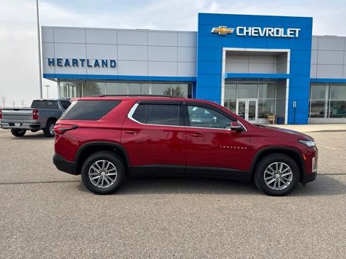 Used 2023 Chevrolet Traverse LT w/ LPO, Floor Liner Package AWD/4WD image 6