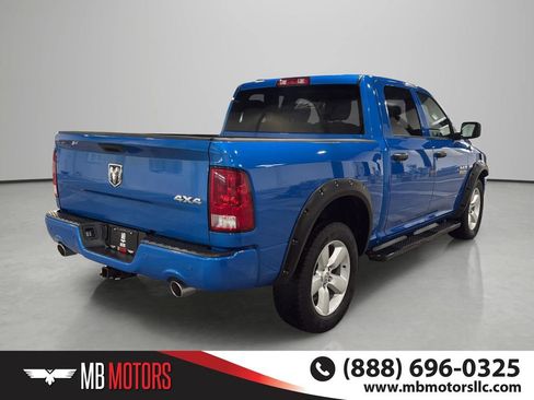 Used 2023 RAM 1500 Express w/ Wheel & Sound Group AWD/4WD image 4