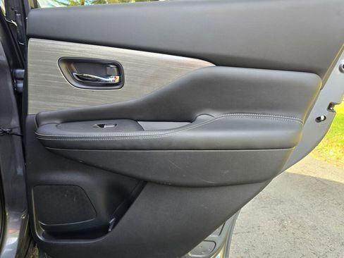 Used 2018 Nissan Murano SL image 22