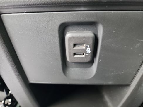 Certified 2024 Chevrolet Traverse LT image 28