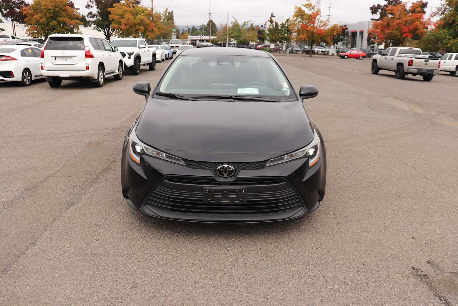 Used 2024 Toyota Corolla LE FWD image 2