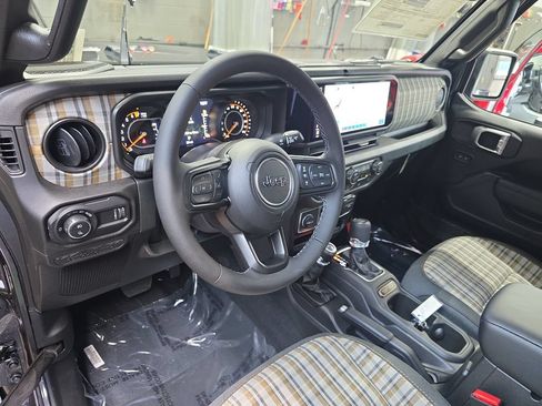 New 2026 Jeep Gladiator Sport AWD/4WD image 16