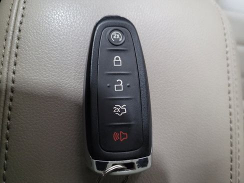 Used 2014 Ford Escape Titanium AWD/4WD image 32