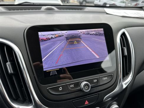 Used 2019 Chevrolet Equinox LT image 17