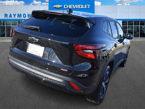 New 2026 Chevrolet Trax RS w/ Sunroof Package image 4