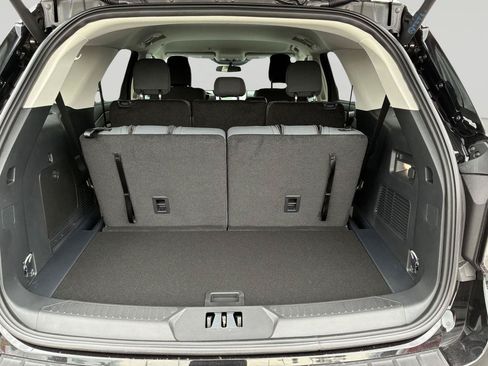New 2026 Ford Explorer Active AWD/4WD image 9