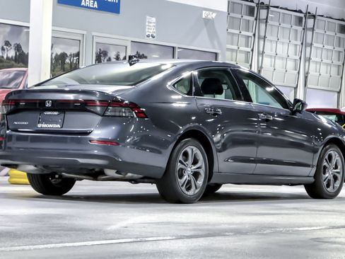 Used 2024 Honda Accord EX image 9