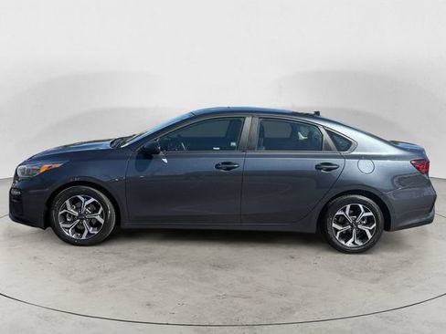 Used 2019 Kia Forte LXS FWD image 2
