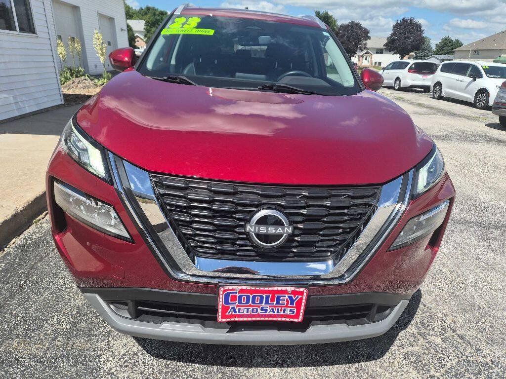 Used 2023 Nissan Rogue SV w/ SV Premium B Package AWD/4WD image 2