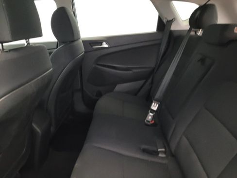 Used 2019 Hyundai Tucson SE AWD/4WD image 18
