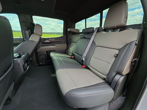 Used 2024 Chevrolet Silverado 1500 ZR2 w/ Technology Package AWD/4WD image 23