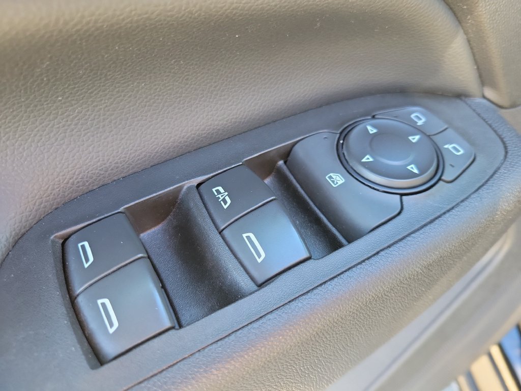 Used 2020 Chevrolet Equinox LT FWD image 17