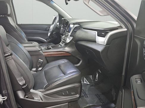 Used 2018 GMC Yukon XL SLT w/ Open Road Package AWD/4WD image 14