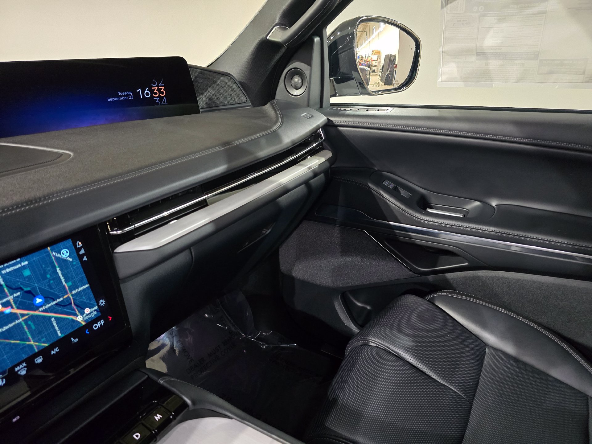 New 2025 Lincoln Navigator Reserve w/ Jet Appearance Package AWD/4WD image 36